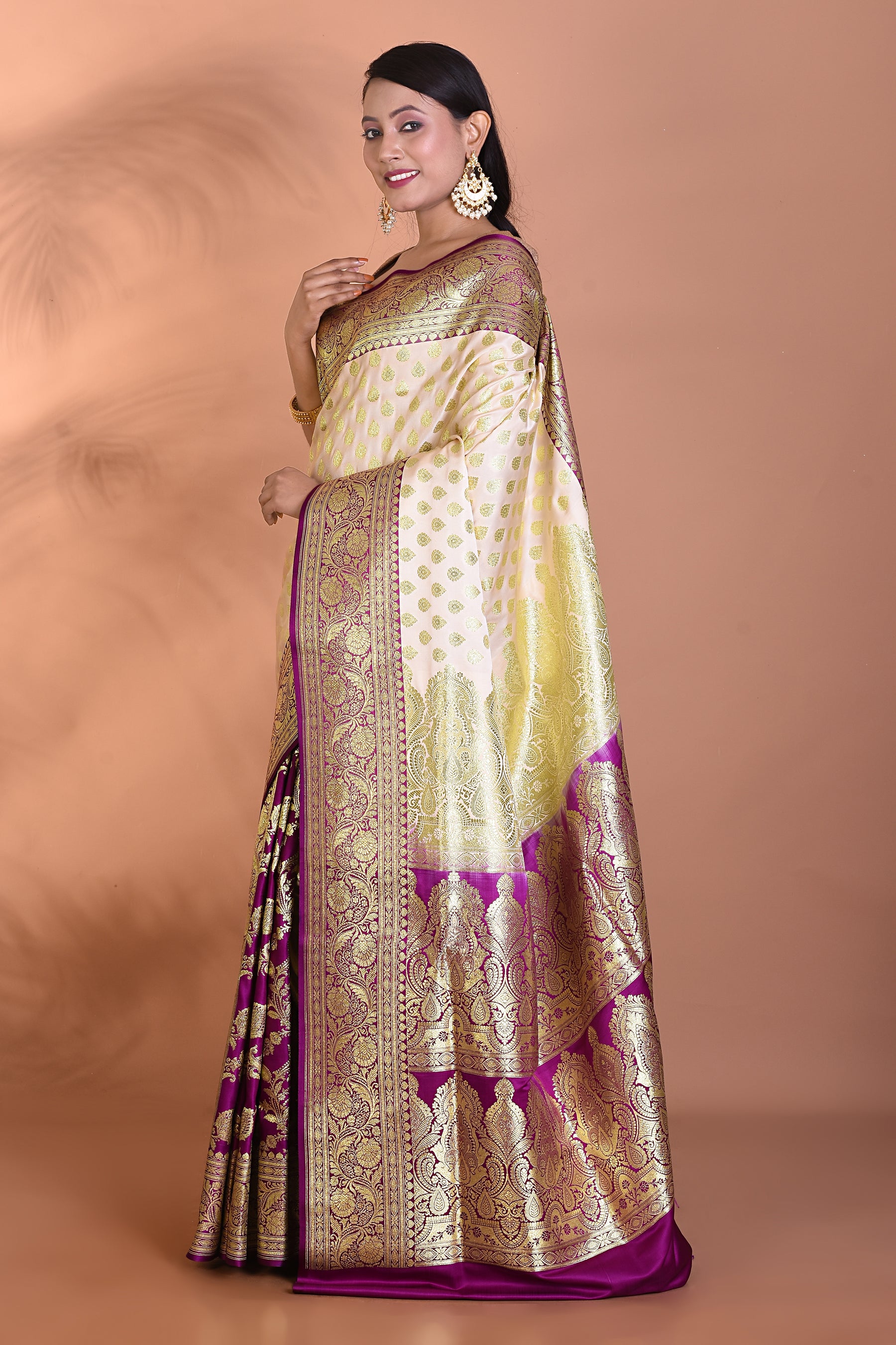 White and Purple Patli Pallu Banarasi Saree - Keya Seth Exclusive