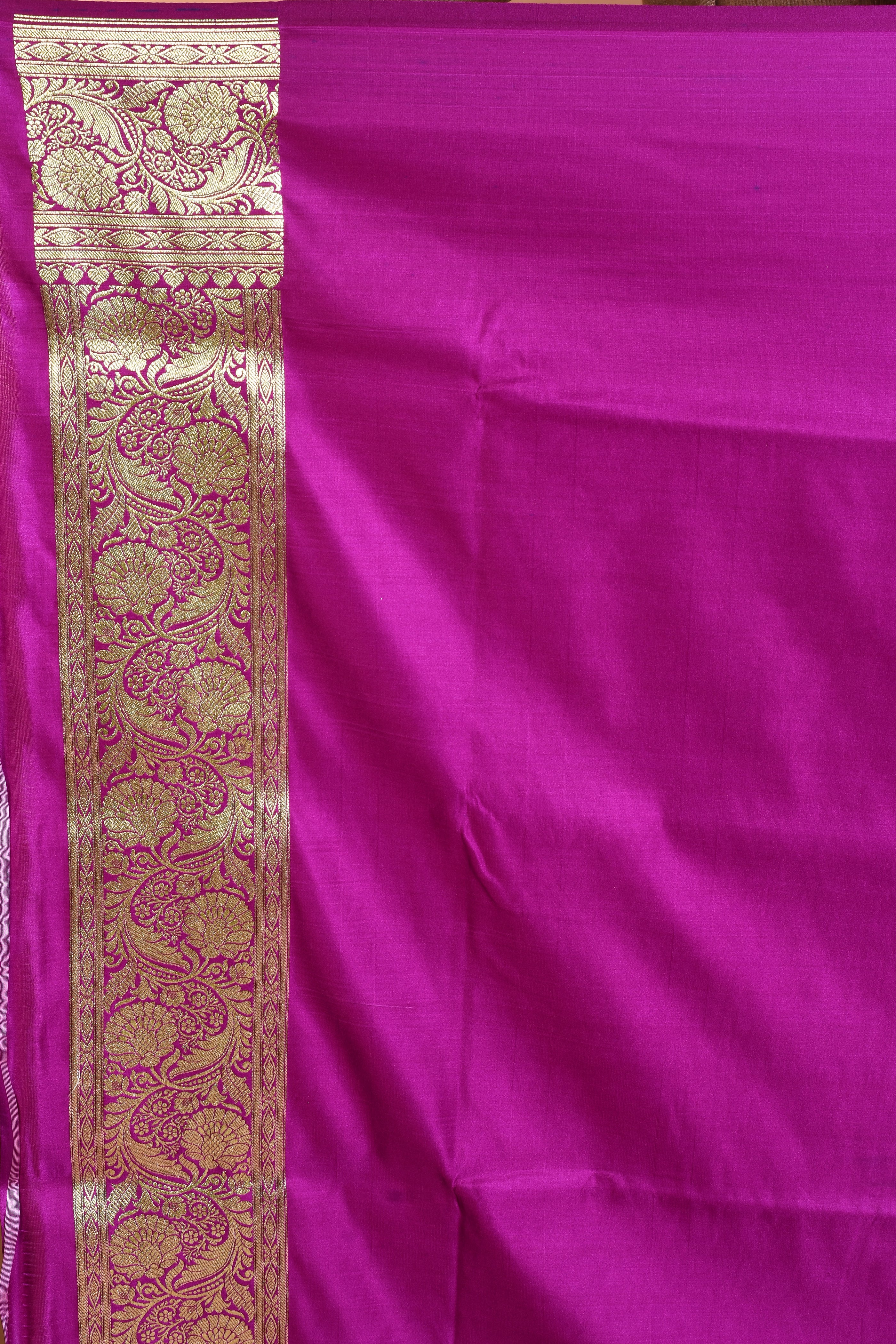 White and Purple Patli Pallu Banarasi Saree - Keya Seth Exclusive