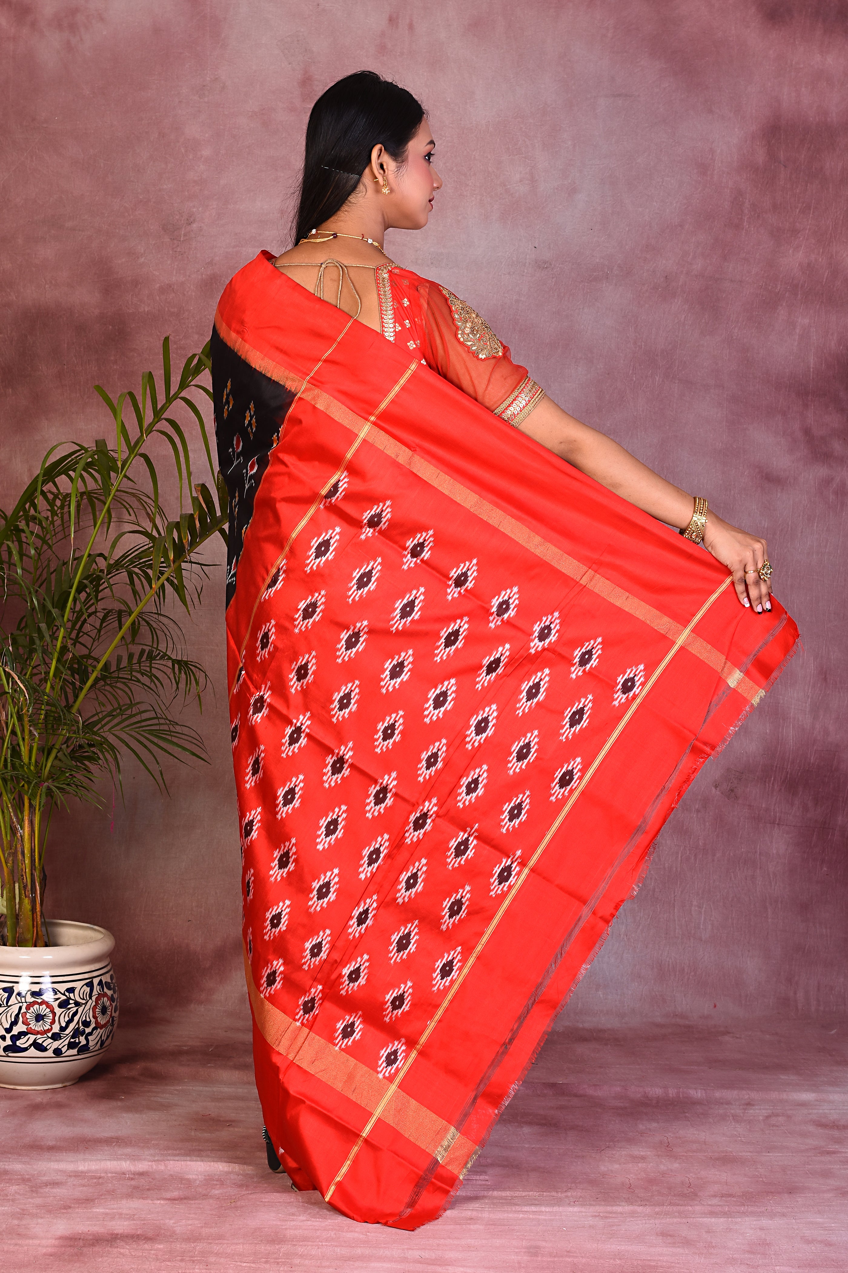 Elegant Black Pure Ikkat Saree - Keya Seth Exclusive