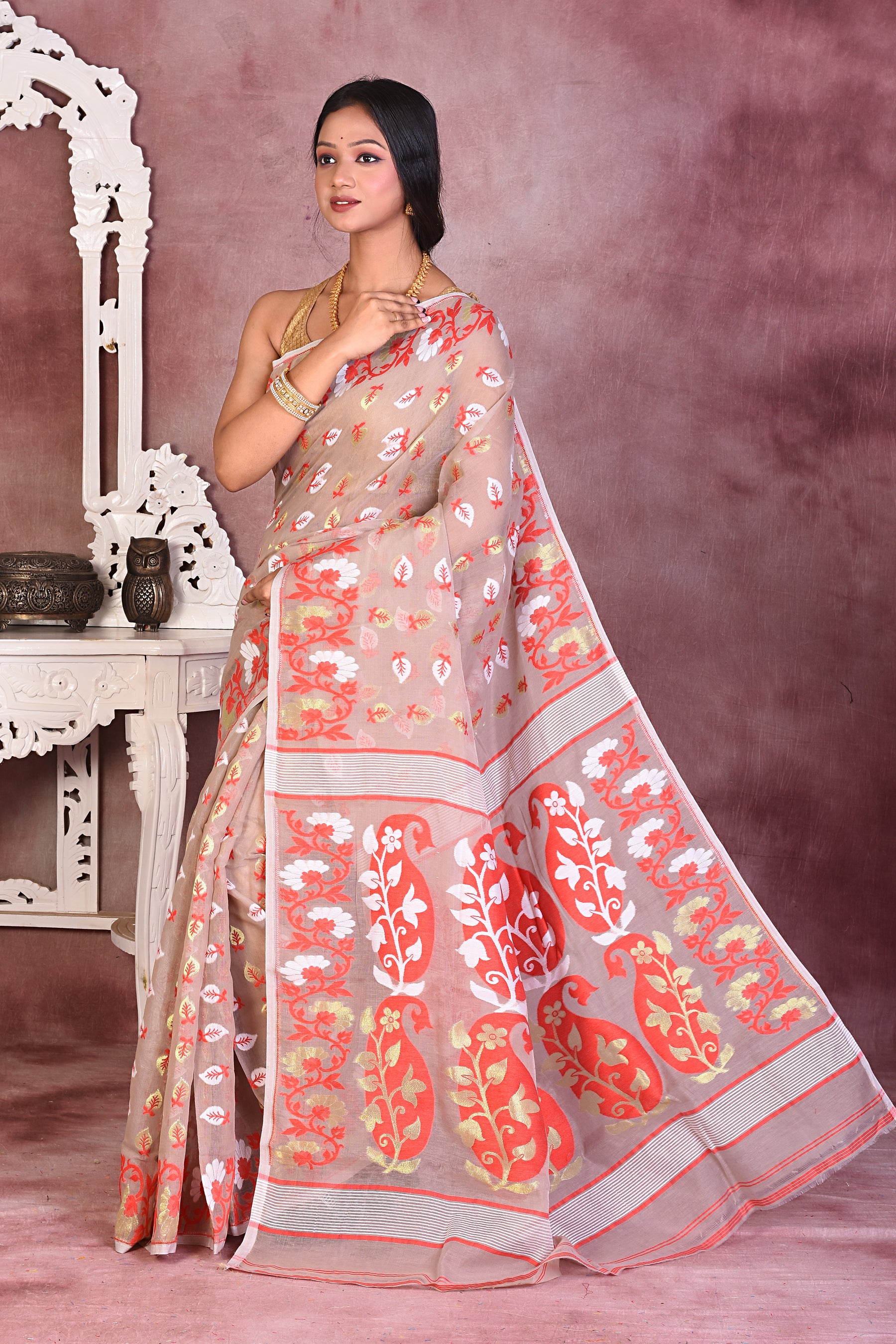 Elegant Grey Jamdani Saree - Keya Seth Exclusive