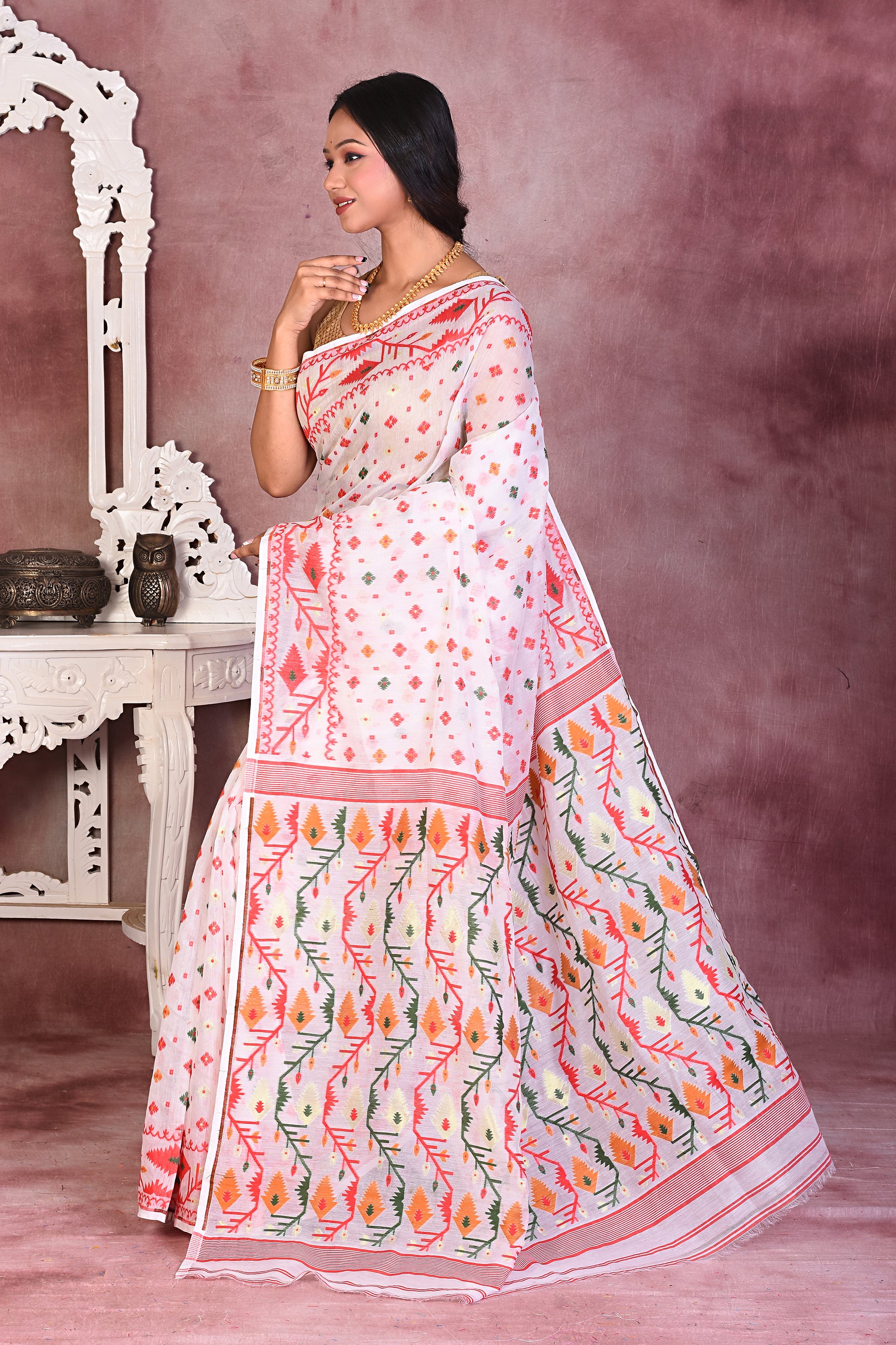 Elegant White Jamdani Saree - Keya Seth Exclusive