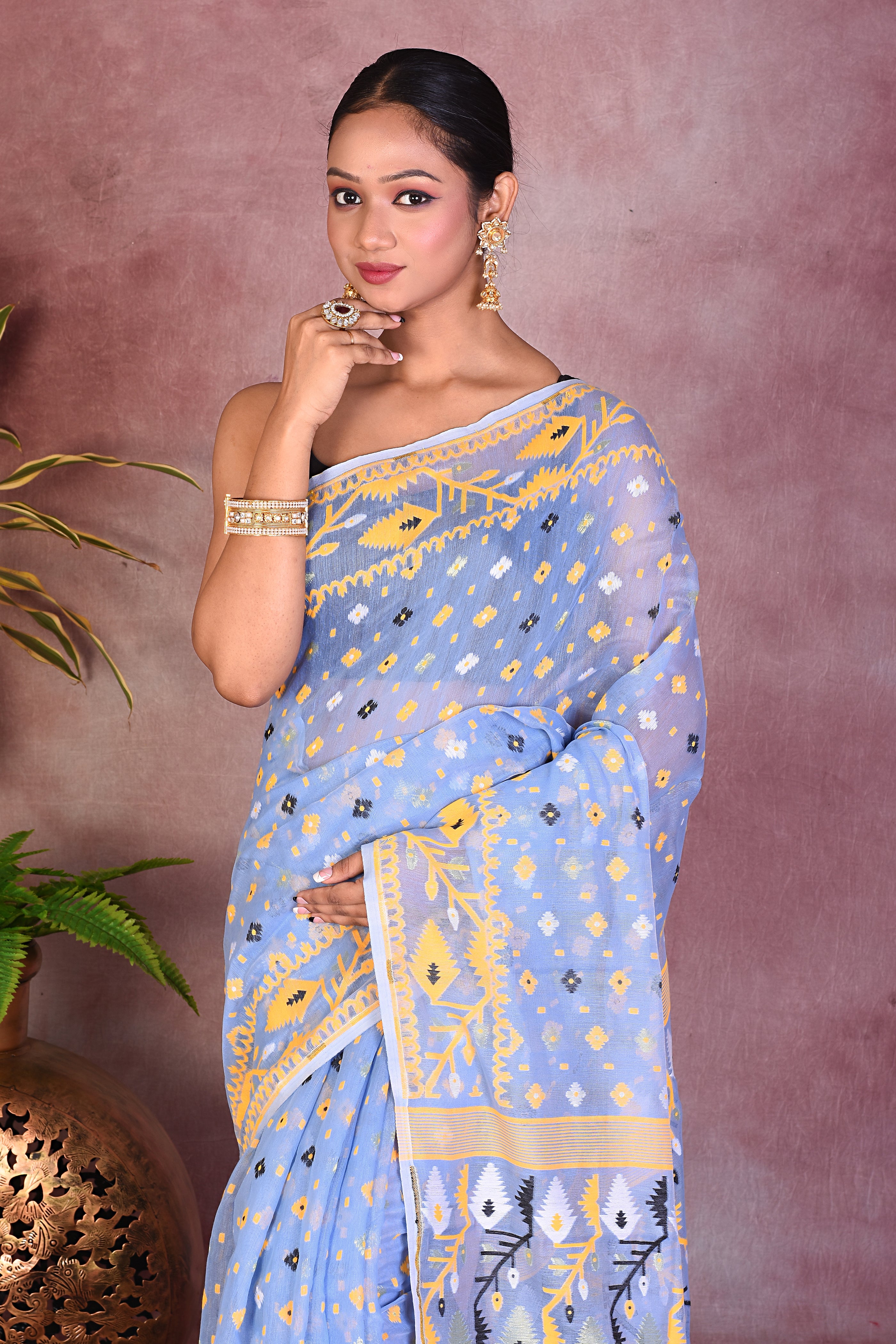 Beautiful Grey Jamdani Saree - Keya Seth Exclusive