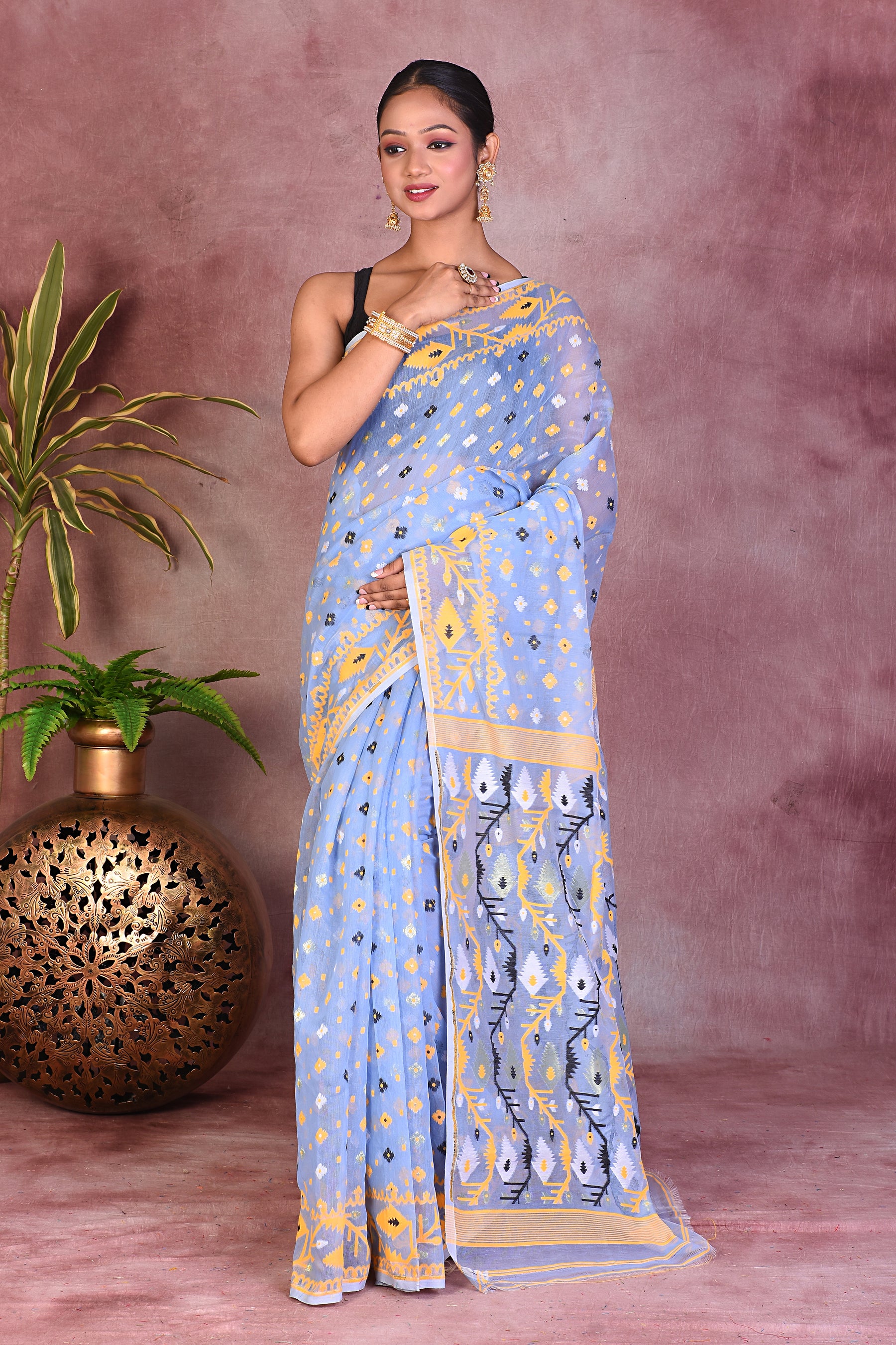 Beautiful Grey Jamdani Saree - Keya Seth Exclusive