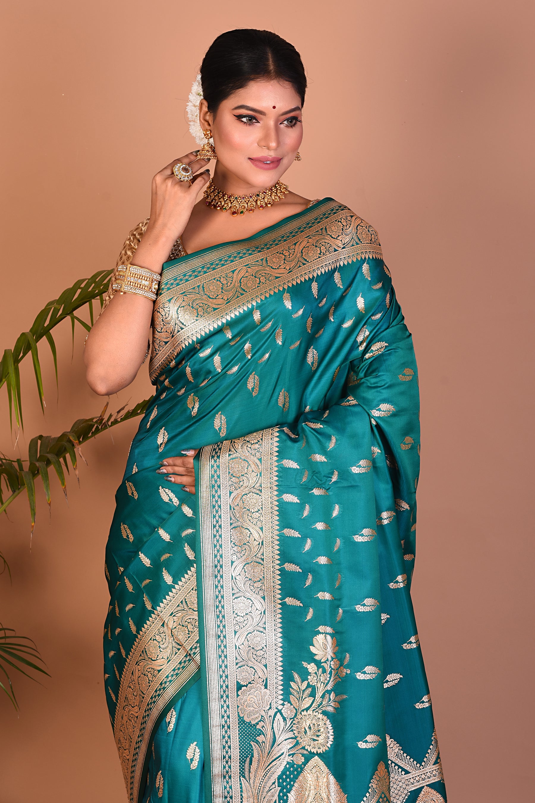 Lightweight Rama Green Banarasi Saree - Keya Seth Exclusive